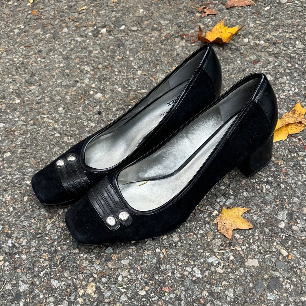 Anne Klein Black Block Heels